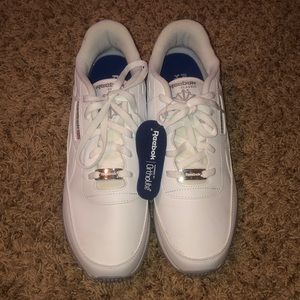 Reebok Renaissance size 9.5.